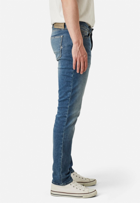 Porter Slim Tapered Jeans