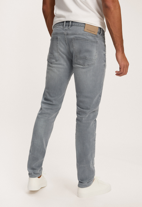 Lewis Regular Tapered Jeans