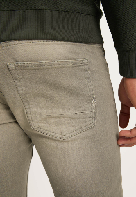 Porter Slim Tapered Jeans