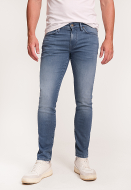 Porter Slim Tapered Jeans